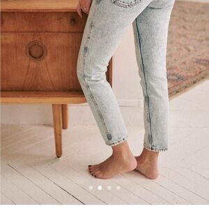 Sezane Women's Light Wash Straight Leg Jeans